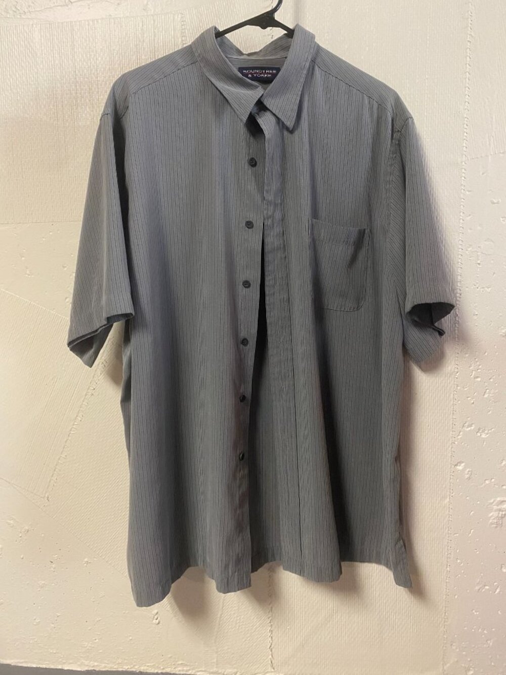 Roundtree & Yorke Men's short-sleeve button up shirt, Size XL